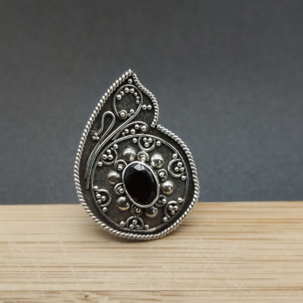 Sterling Silver Ring with CZ💁